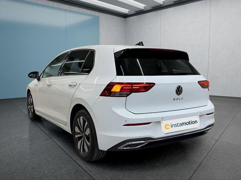 Gebraucht VW Golf VIII 150 PS (110 kW) 2024 Weiß Kleinwagen
