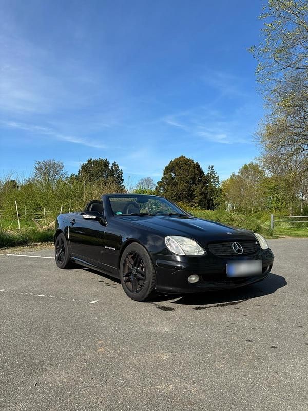 Gebraucht Mercedes SLK230 197 PS (144 kW) 2001 Schwarz Cabrio