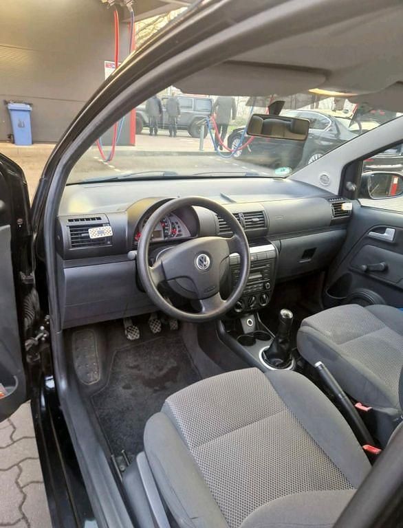 Gebraucht VW Fox 55 PS (40 kW) 2007 Schwarz Kleinwagen