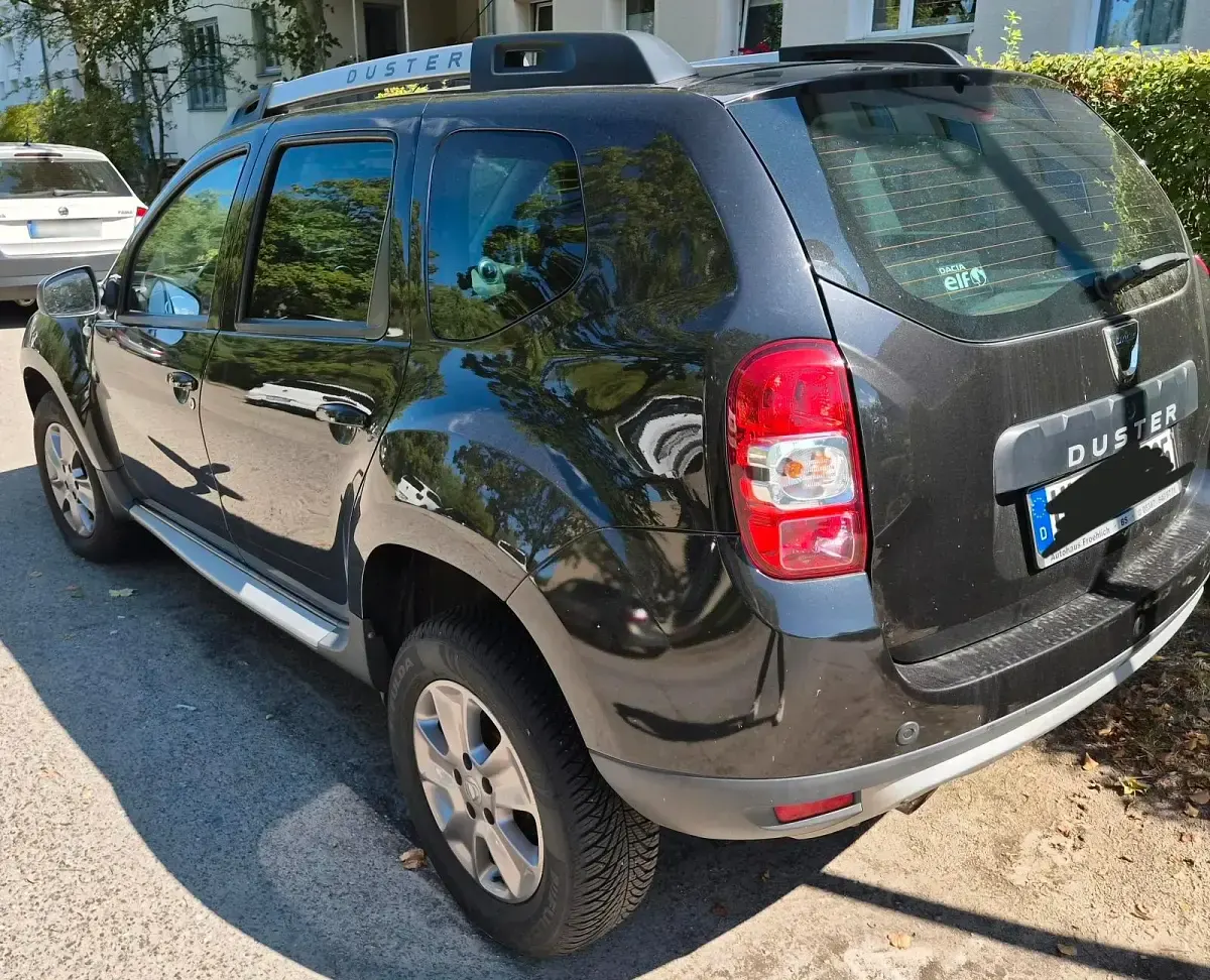 Gebraucht Dacia Duster 125 PS (91 kW) 2015 Schwarz SUV