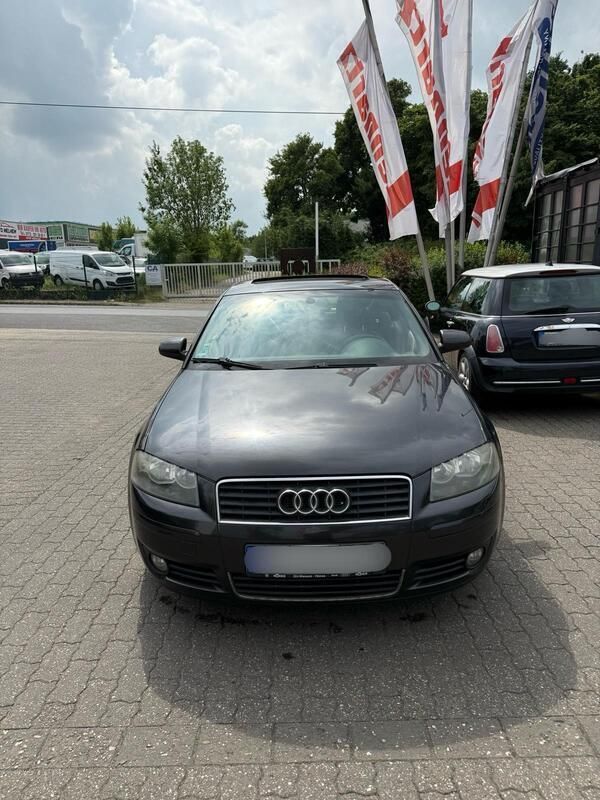 Grau Gebraucht 2004 Audi A3 S-Line Kleinwagen | 1.000 € (Superpreis) - Bild 1/4