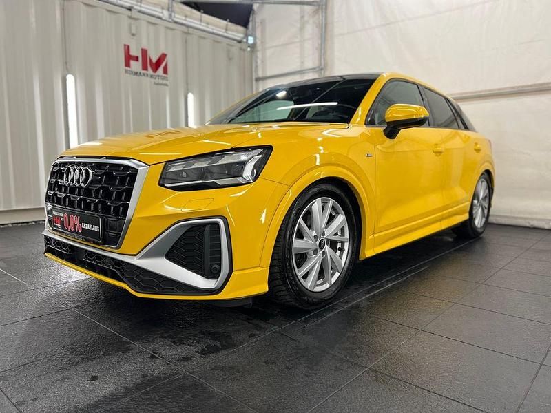 Gelb Gebraucht 2021 Audi Q2 S-Line SUV | 22.447 € (Teuer) - Bild 1/4