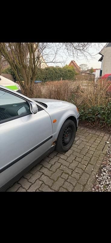 Gebraucht VW Passat 1997 Silber Limousine