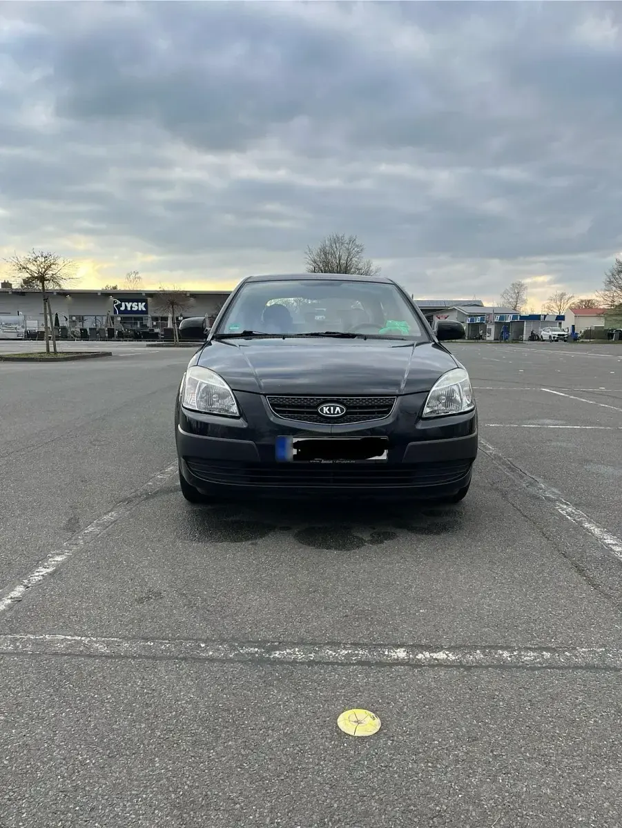 Gebraucht Kia Rio 99 PS (72 kW) 2009 Schwarz Kleinwagen