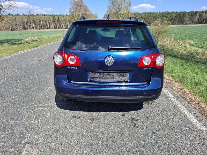 Gebraucht VW Passat 140 PS (102 kW) 2008 Blau Kombi