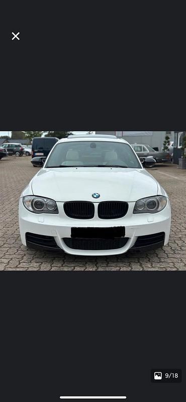 Weiß Gebraucht 2009 BMW 135 Coupé Performance Coupé | 13.500 € - Bild 1/4
