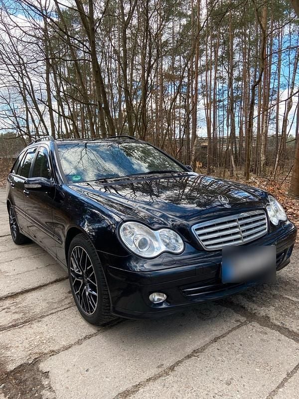 Gebraucht Mercedes C220 Elegance 150 PS (110 kW) 2006 Schwarz Kombi