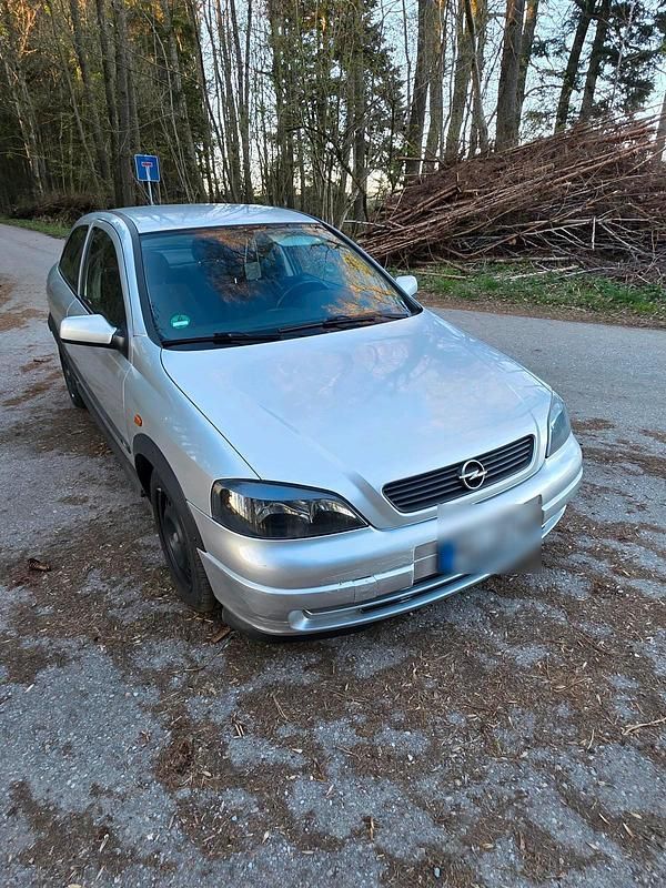 Gebraucht Opel Astra 75 PS (55 kW) 1998 Silber Coupé