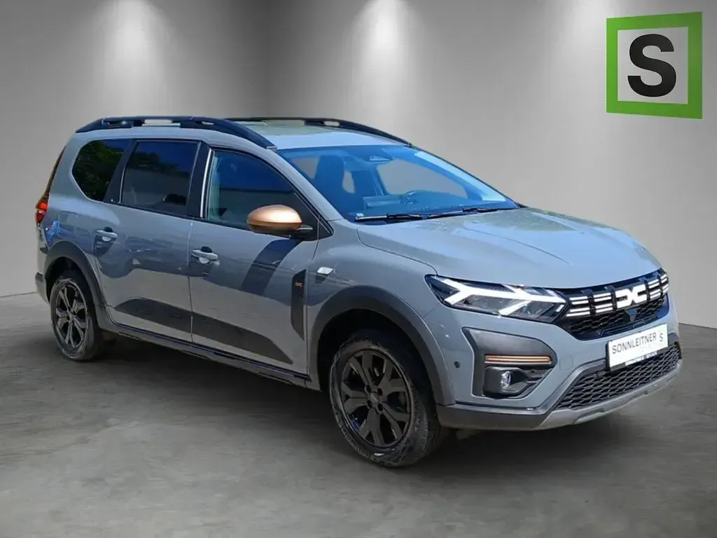 Gebraucht Dacia Jogger Extreme 141 PS (103 kW) 2025 Grau Van / Kleinbus