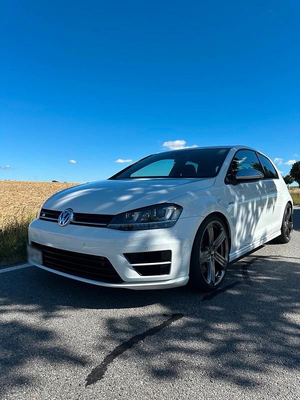 Gebraucht VW Golf VII R 300 PS (220 kW) 2014 Weiß Kleinwagen