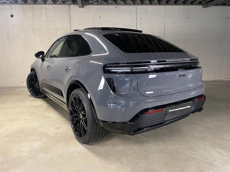 Gebraucht Porsche Macan Turbo 469 kW (639 PS) 2024 Schiefergrau neo SUV