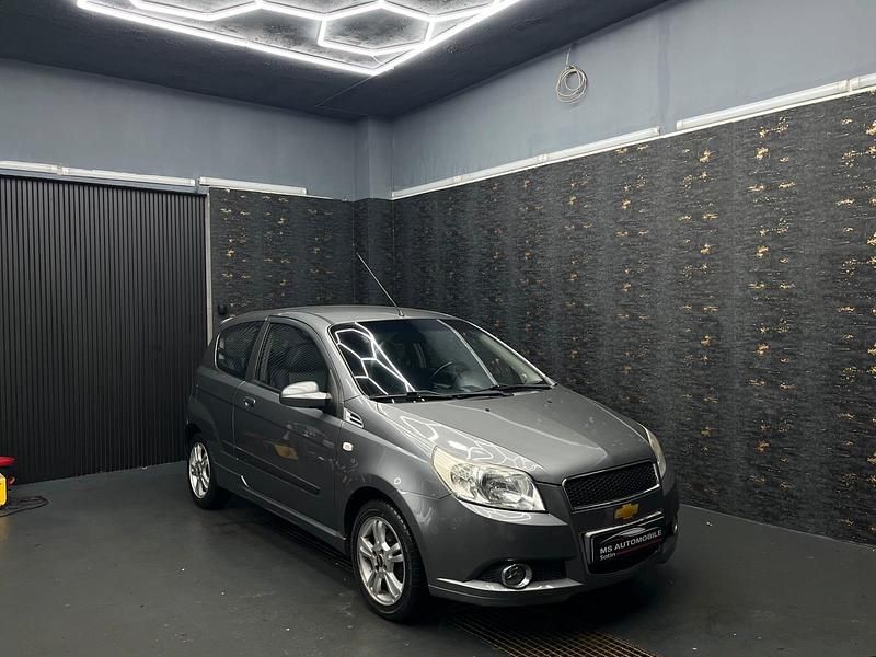 Gebraucht Chevrolet Aveo LT 101 PS (74 kW) 2009 Grau Kleinwagen