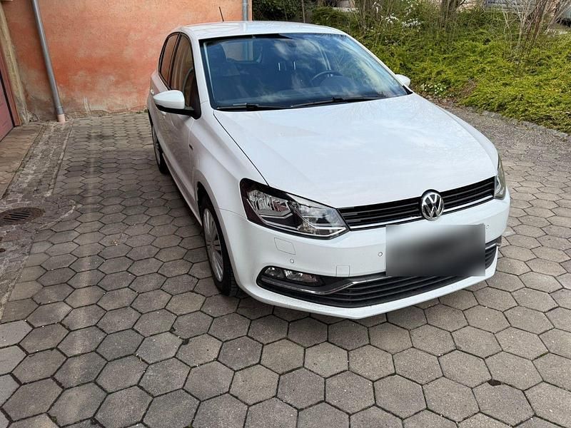 Gebraucht VW Polo LOUNGE 75 PS (55 kW) 2015 Weiß Kleinwagen