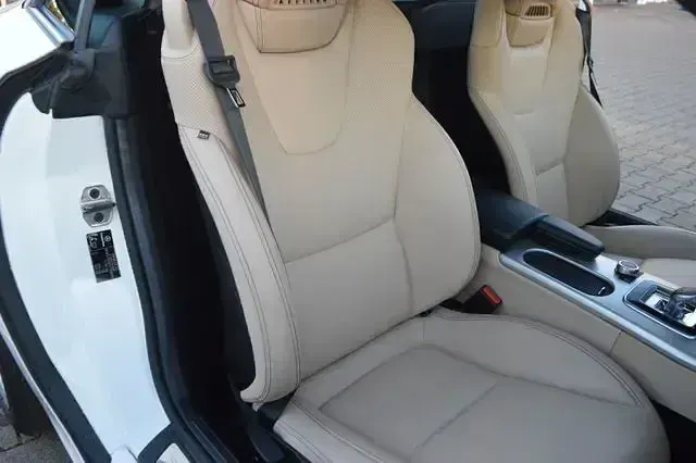 Gebraucht Mercedes SLC200 AMG line 184 PS (135 kW) 2018 Polarweiss  unilack Cabrio
