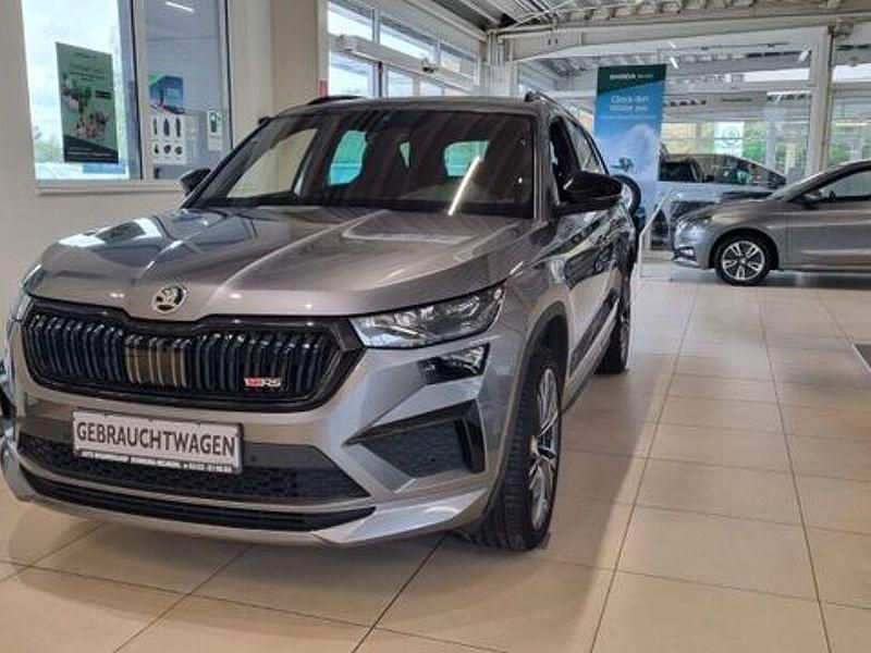 Grau Gebraucht 2023 Skoda Kodiaq RS SUV | 39.950 € (Fairer Preis) - Bild 1/4