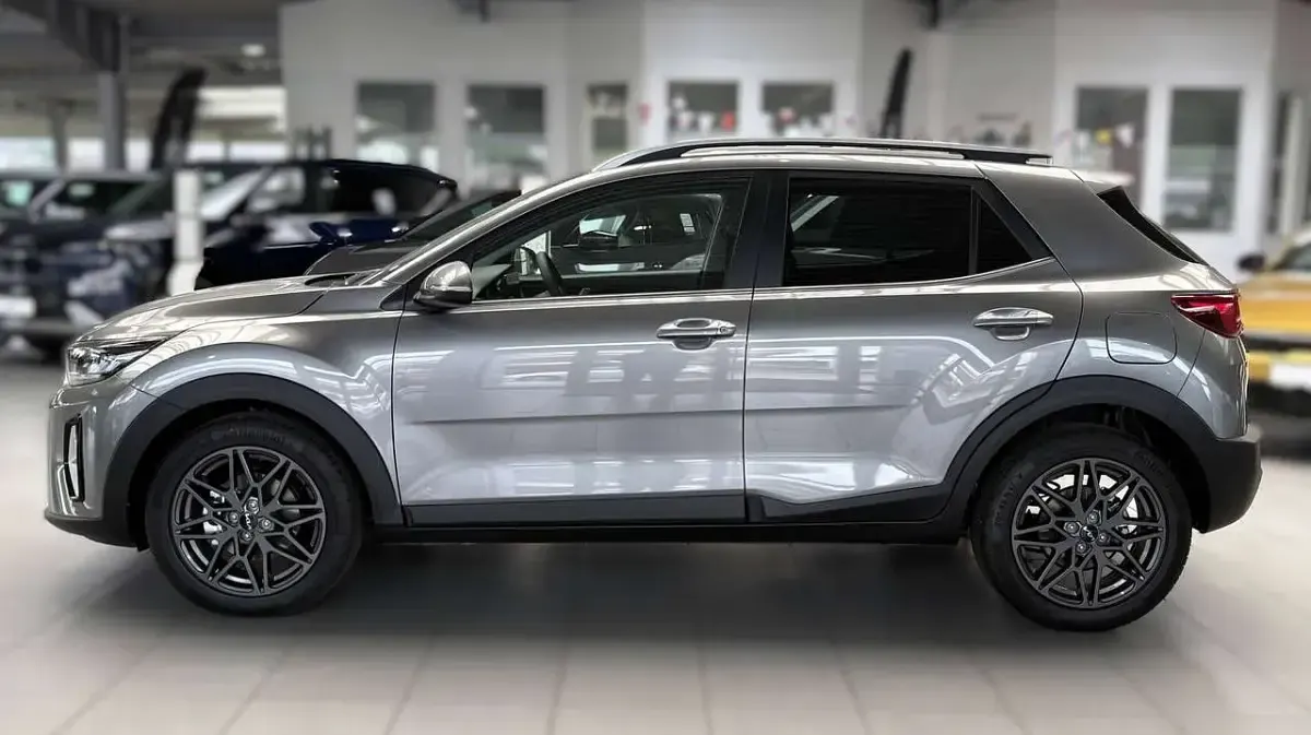 Neu Kia Stonic Turbo 101 PS (74 kW) 2025 (m7g) astrograu met. SUV