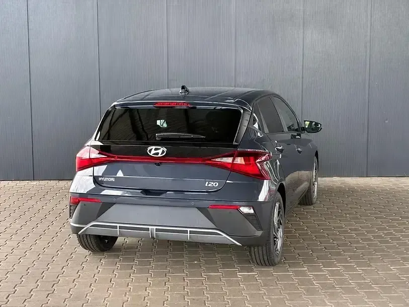 Neu Hyundai i20 Pure 79 PS (58 kW) 2025 Grau Kleinwagen