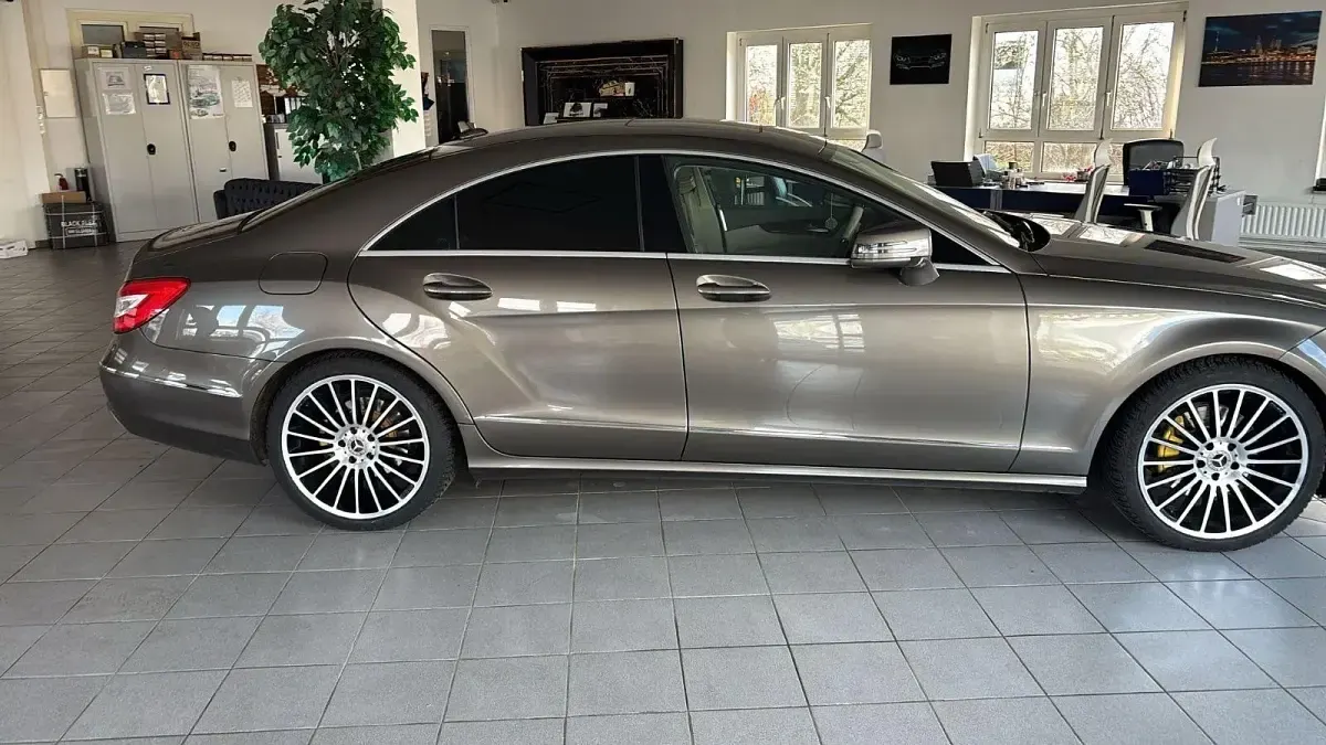 Gebraucht Mercedes CLS350 306 PS (225 kW) 2012 Braun Coupé