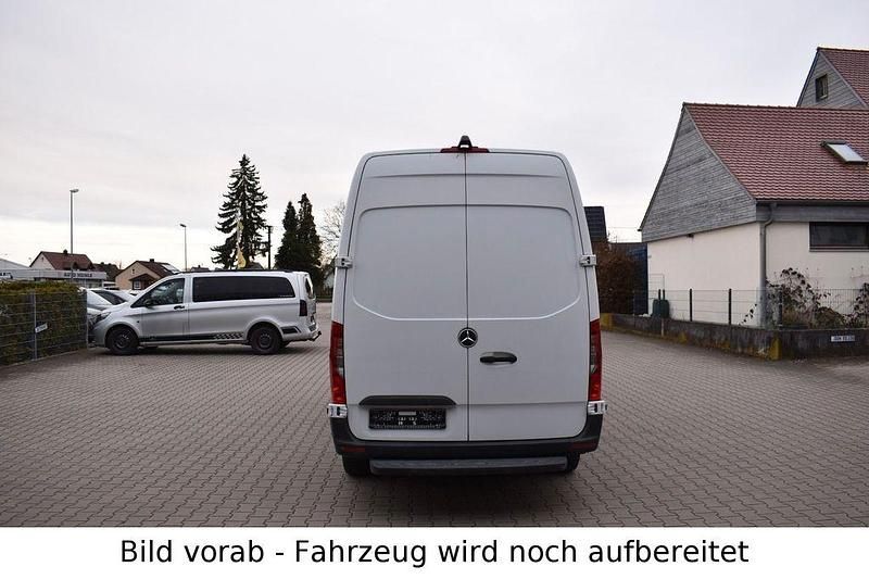 Gebraucht Mercedes Sprinter 163 PS (119 kW) 2020 Weiß Van