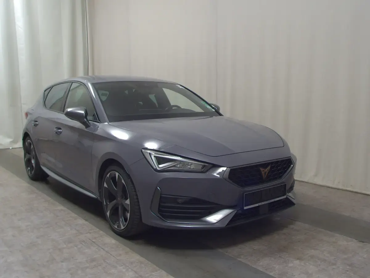 Gebraucht Cupra Leon 245 PS (180 kW) 2023 Grau Limousine