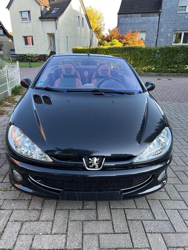 Schwarz Gebraucht 2006 Peugeot 206 CC Cabrio | 1.600 € - Bild 1/4