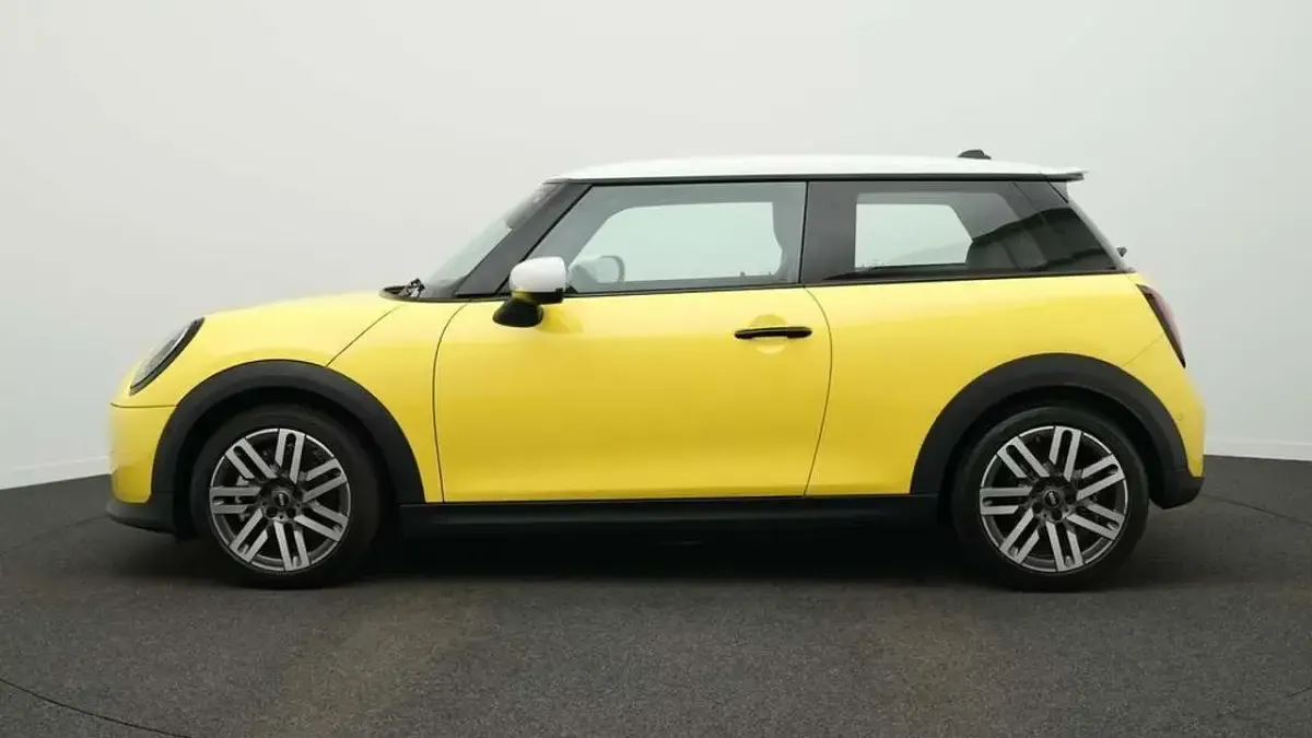 Gebraucht Mini Cooper S Classic 204 PS (150 kW) 2025 Gelb Kleinwagen