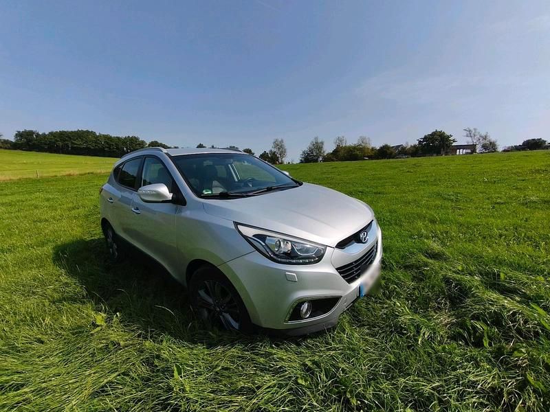 Gebraucht Hyundai ix35 184 PS (135 kW) 2015 Silber SUV