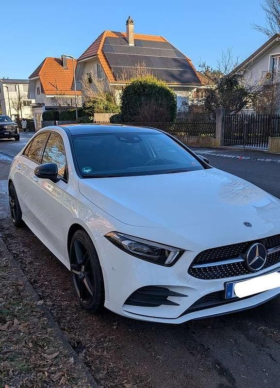 Gebraucht Mercedes A250 AMG line 224 PS (164 kW) 2020 Weiß Limousine