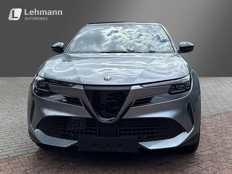 Neu Alfa Romeo GT Junior Edizione Speciale 136 PS (100 kW) 2025 Grigio arese  dach schwarz SUV