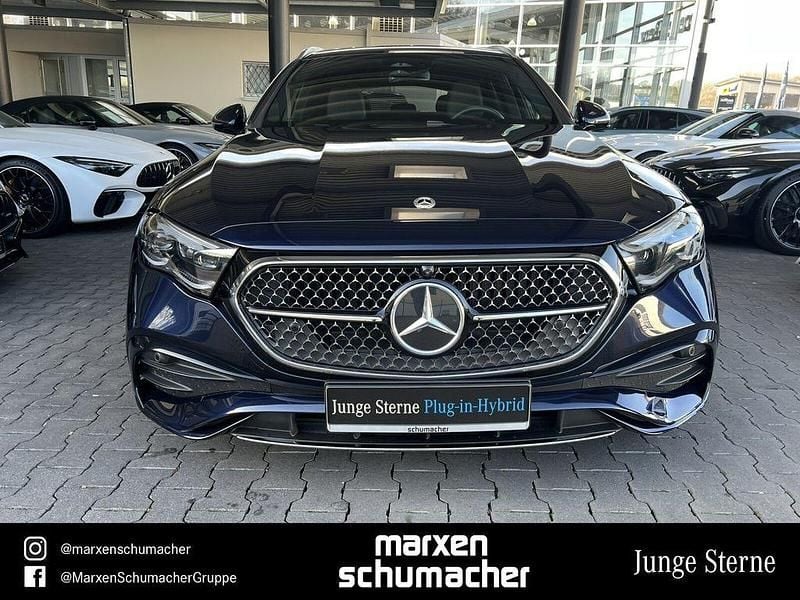 Gebraucht Mercedes E300 AMG 313 PS (230 kW) 2025 Blau Limousine