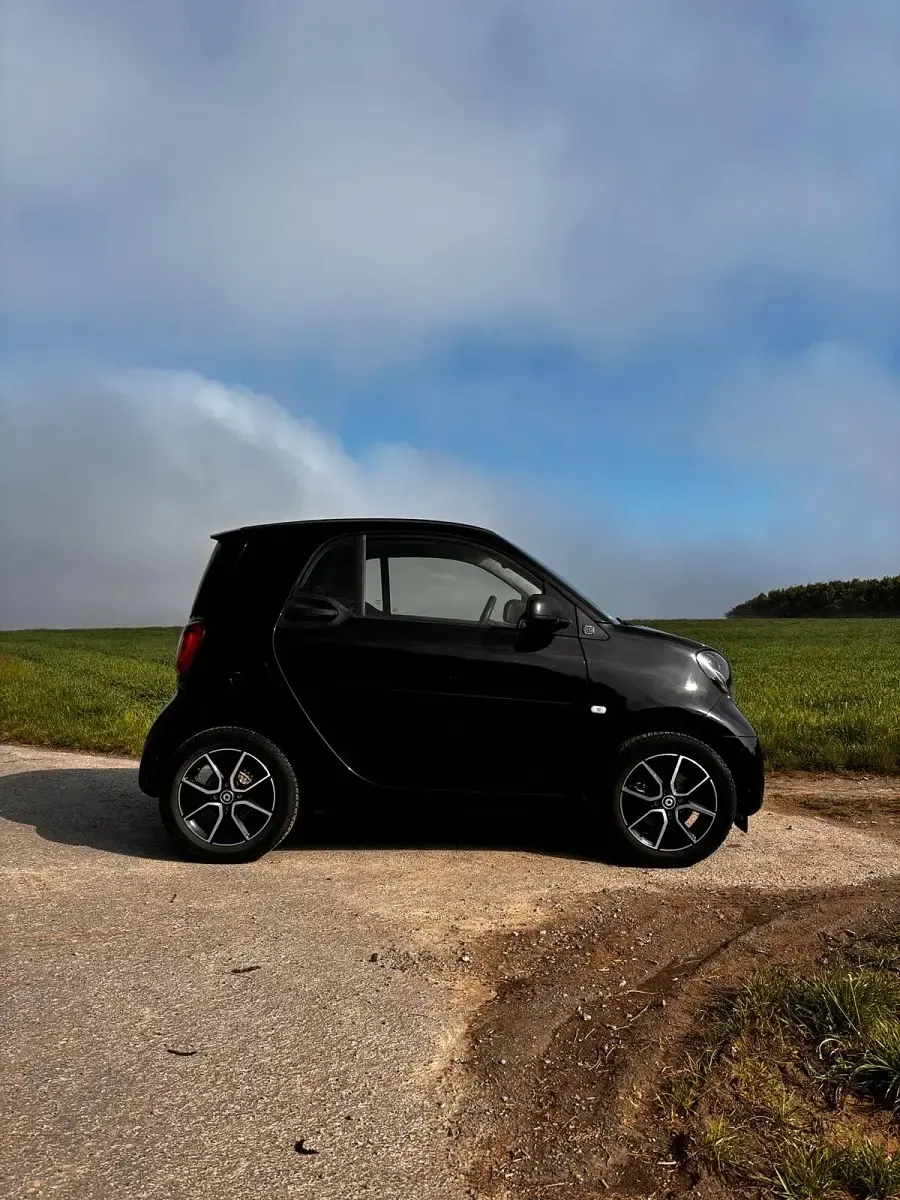 Gebraucht Smart ForTwo Electric Drive 60 kW (82 PS) 2023 Schwarz Coupé
