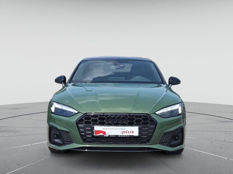Distriktgrün metallic Gebraucht 2022 Audi A5 Ambiente Coupé | 37.880 € (Fairer Preis) - Bild 1/4