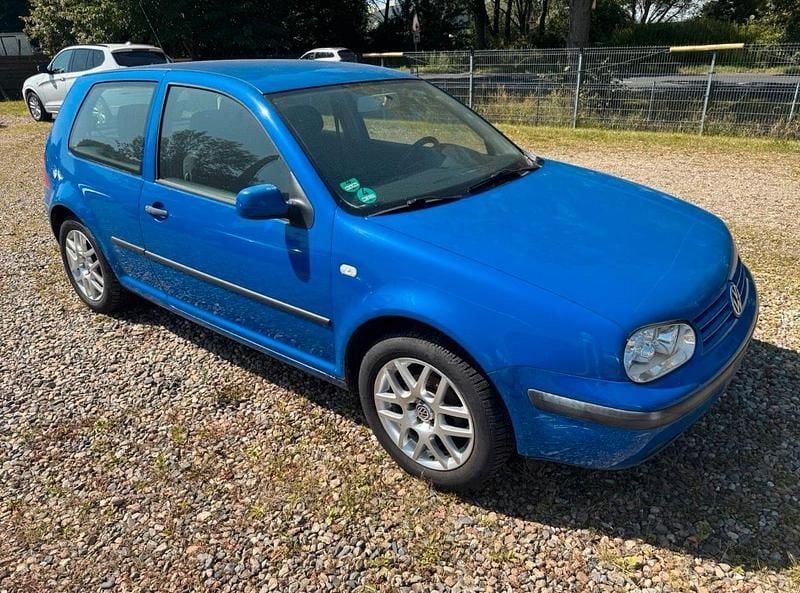 Gebraucht VW Golf IV Edition 105 PS (77 kW) 2001 Blau Limousine
