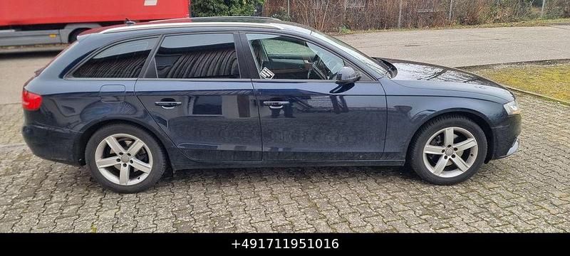 Gebraucht Audi A4 Attraction 143 PS (105 kW) 2009 Blau Kombi