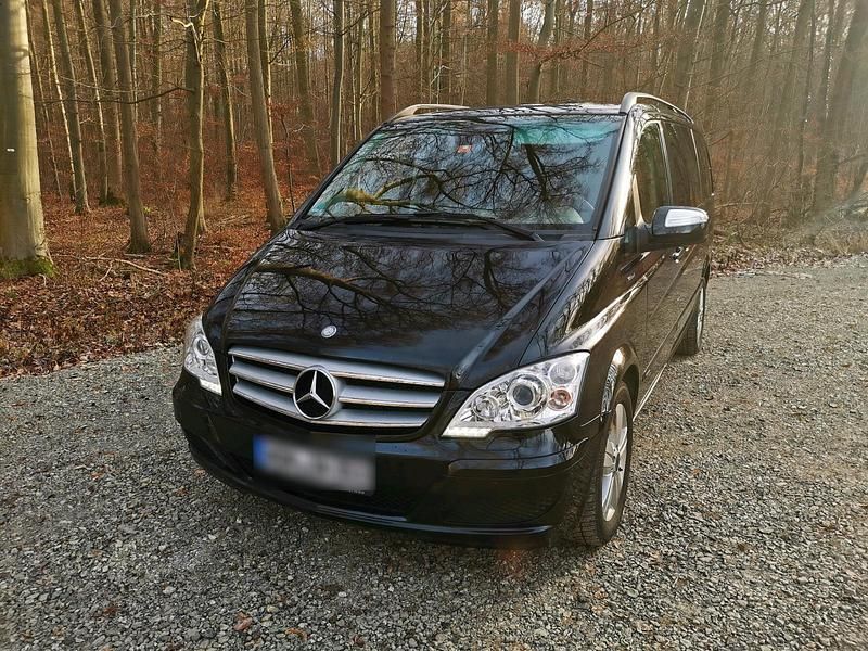 Gebraucht Mercedes Viano 196 PS (144 kW) 2011 Schwarz Van / Kleinbus