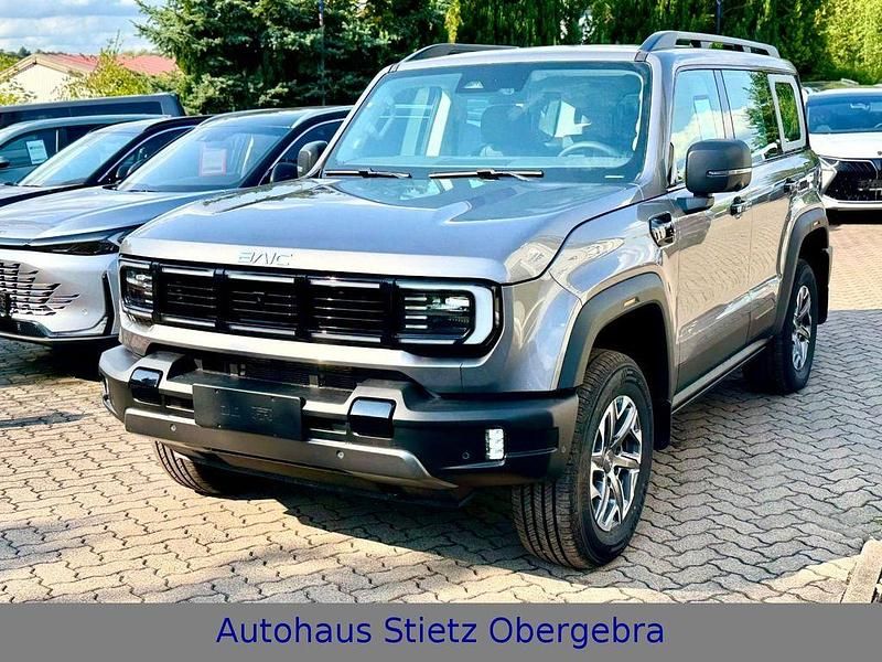 Grau Neu 2025 Baic BJ40 SUV | 41.995 € (Fairer Preis) - Bild 1/4