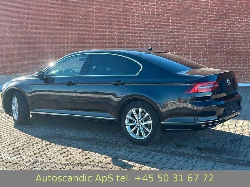 Gebraucht VW Passat Comfortline 150 PS (110 kW) 2016 Schwarz Limousine