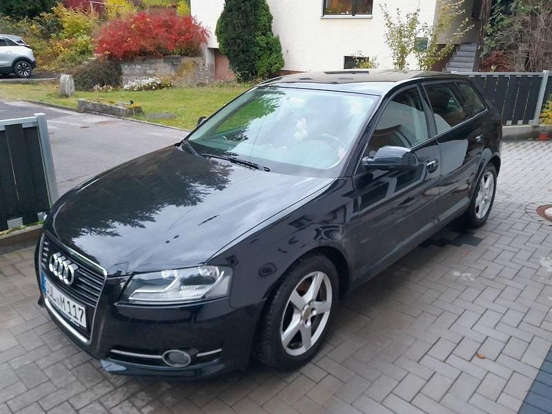 Schwarz Gebraucht 2012 Audi A3 Sportback S-Line Limousine | 8.500 € (Guter Preis) - Bild 1/4