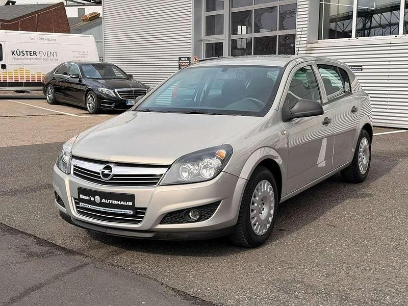 Gebraucht Opel Astra Selection 90 PS (66 kW) 2009 Grau Kleinwagen