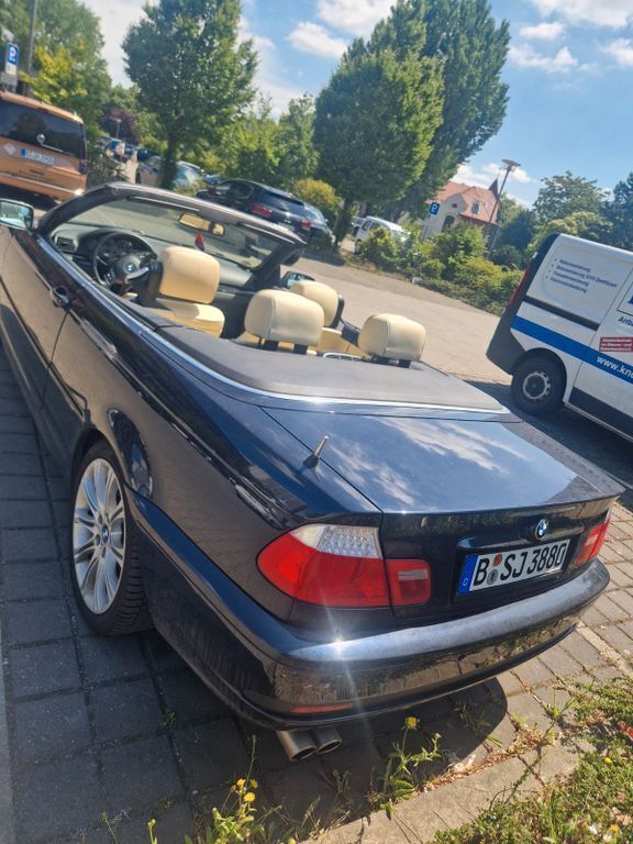 Blau Gebraucht 2005 BMW 320 Cabriolet Exclusive Cabrio | 9.499 € (Fairer Preis) - Bild 1/4