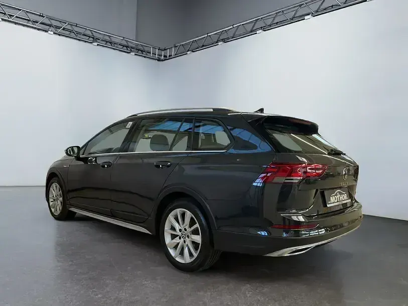 Gebraucht VW Golf Alltrack 200 PS (147 kW) 2023 Uranograu Kombi