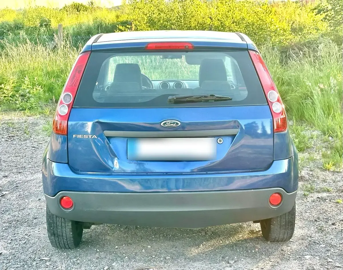 Gebraucht Ford Fiesta 70 PS (51 kW) 2006 Blau Kleinwagen