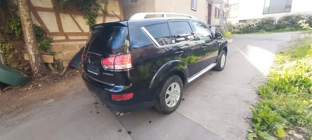 Gebraucht Citroën C-Crosser Exclusive 156 PS (114 kW) 2008 Schwarz SUV
