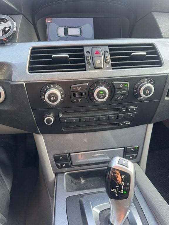 Gebraucht BMW 530 231 PS (169 kW) 2007 Blau Kombi