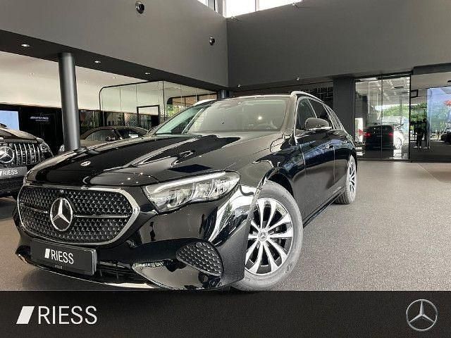Schwarz Gebraucht 2025 Mercedes E200 Limousine | 49.980 € (Superpreis) - Bild 1/4