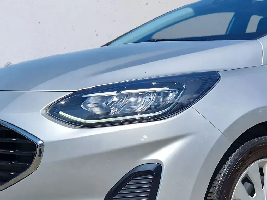Gebraucht Ford Fiesta Cool & Connect 101 PS (74 kW) 2023 Silber metallic Kleinwagen