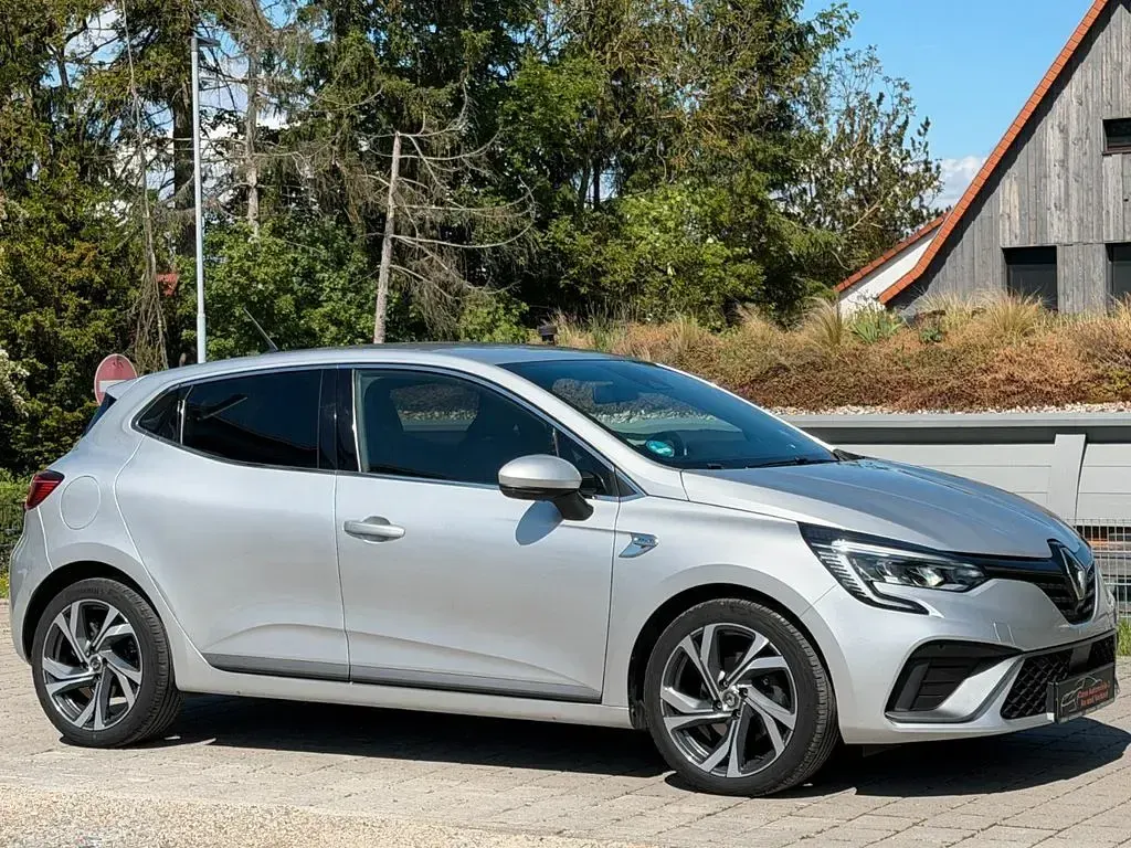 Gebraucht Renault Clio V Bose Edition 131 PS (96 kW) 2020 Grau Limousine