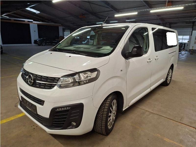 Weiß Gebraucht 2023 Opel Zafira Life Edition Van / Kleinbus | 23.500 € (Fairer Preis) - Bild 1/4
