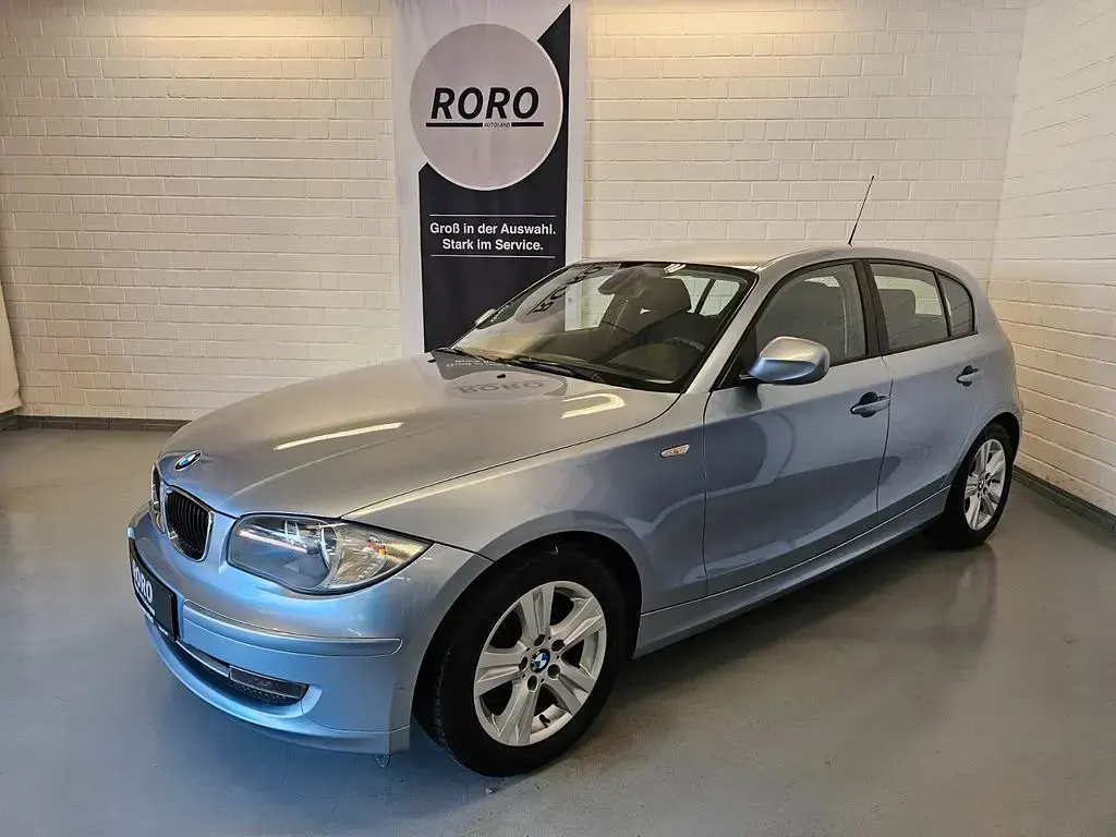 Gebraucht BMW 116 122 PS (89 kW) 2011 Blau Kleinwagen