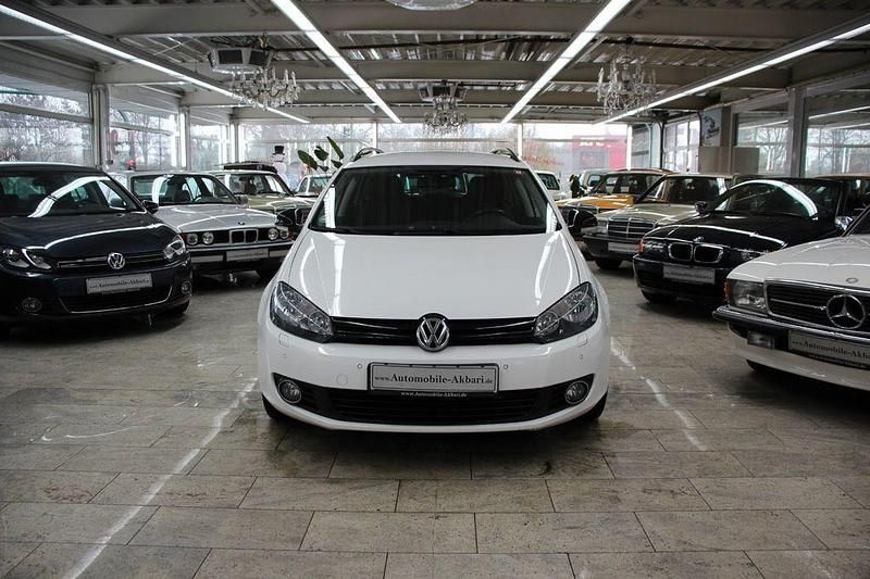 Gebraucht VW Golf VI Match 140 PS (102 kW) 2012 Weiß Kleinwagen